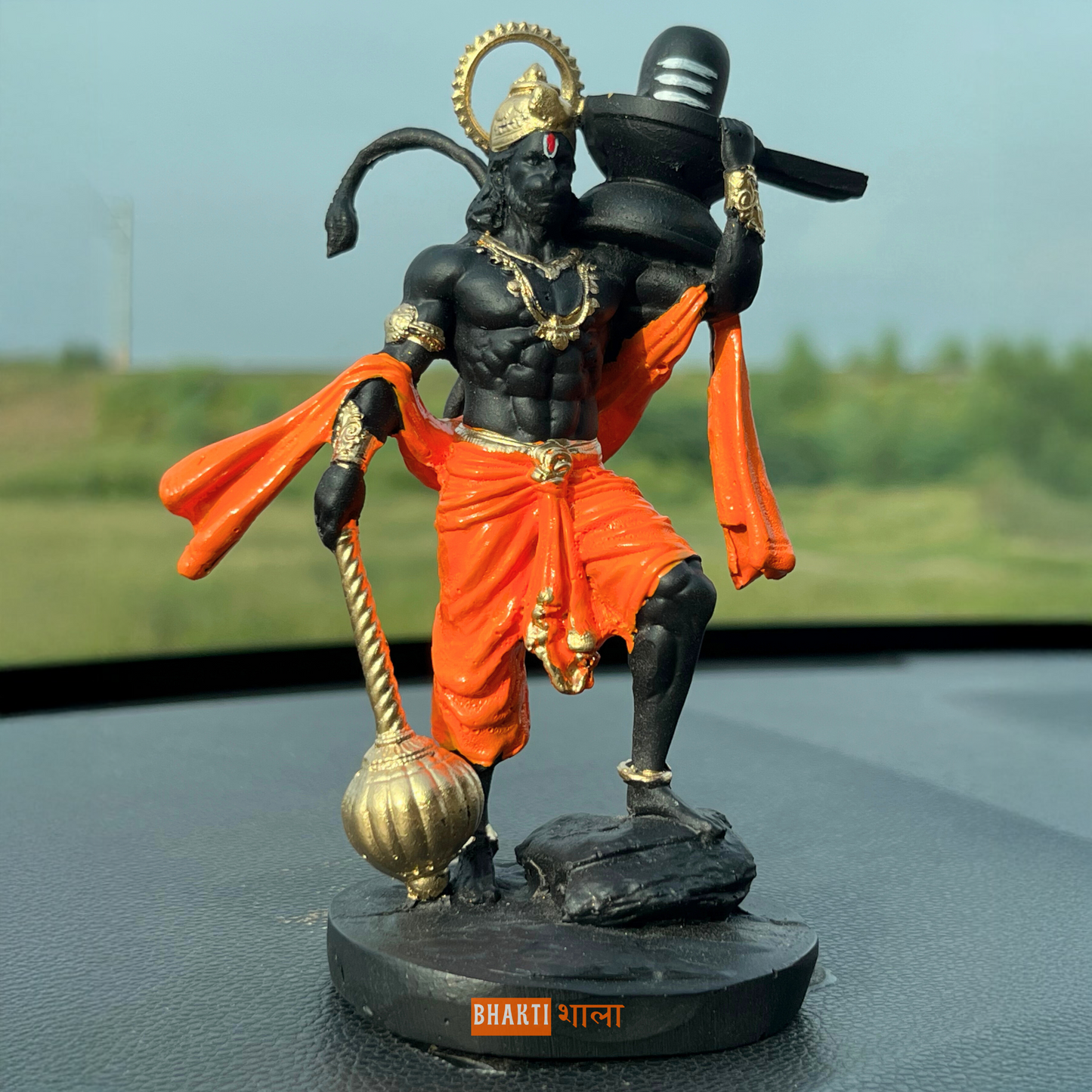 Shri Hanuman Ji with Shivling